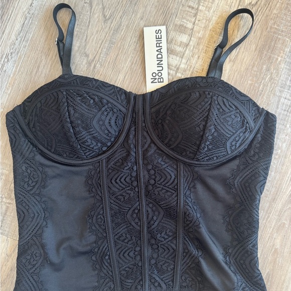 No Boundaries Black Lace Bustier Top - Picture 2 of 11